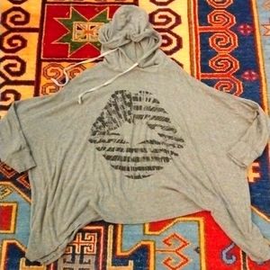 LAUREN MOSHI- Grey Lips Cropped Hoody Size S/XS